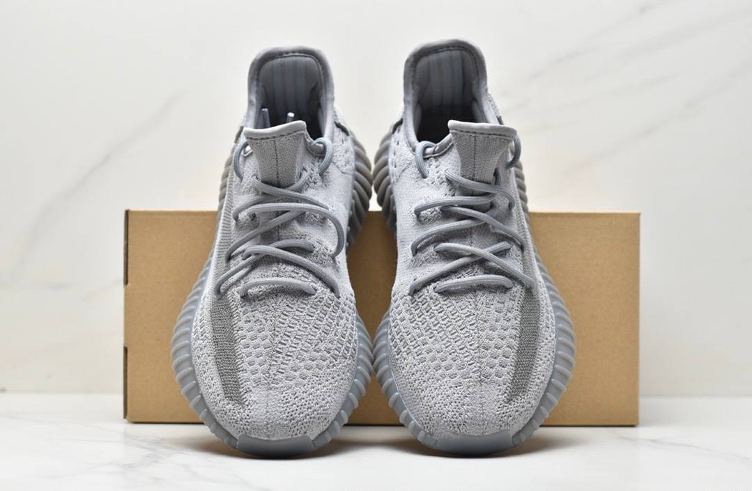 Обувки Yeezy 350 V2 Grey