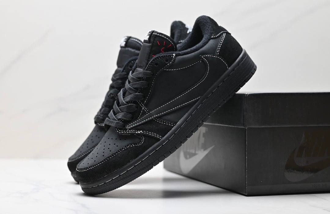 Обувки AJ1 Retro Travis Scott Black Phantom