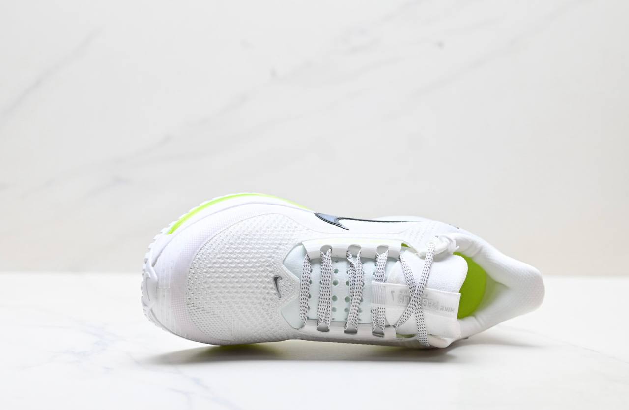 Обувки Pegasus Premium White/Volt