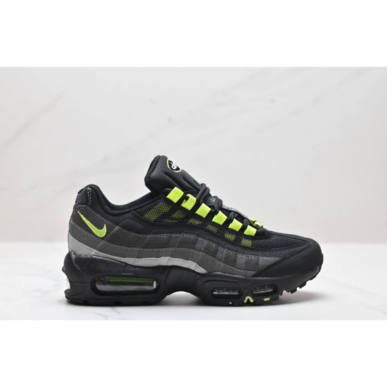 Обувки Air Max 95 Reverse Neon
