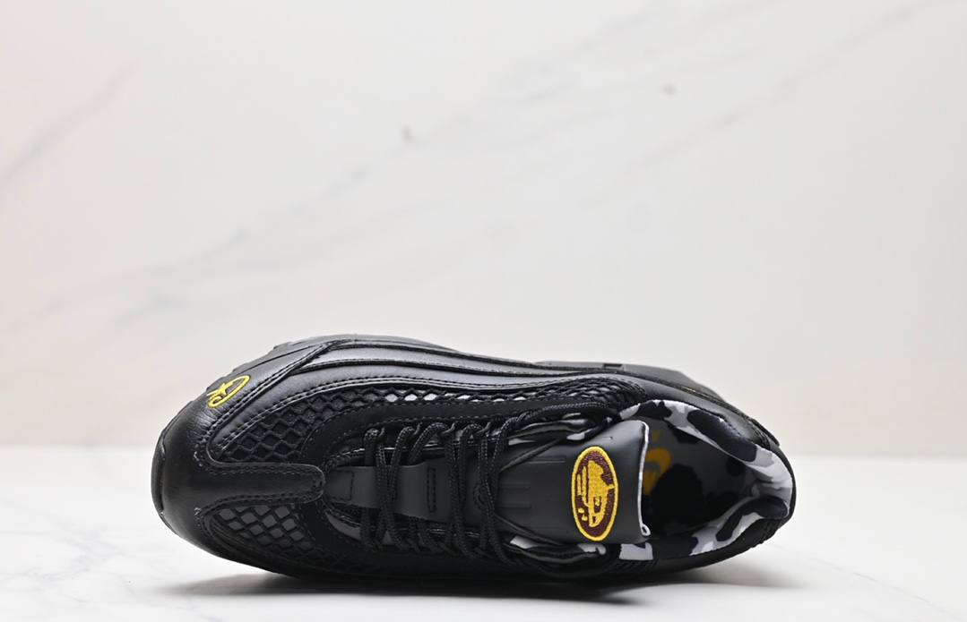 Обувки Air Max 95 Corteiz Honey