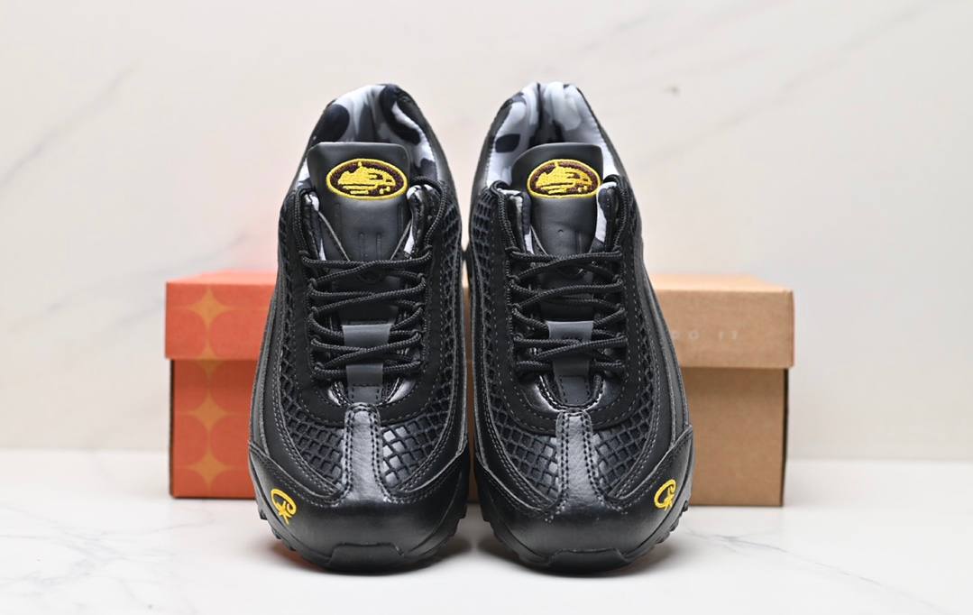 Обувки Air Max 95 Corteiz Honey