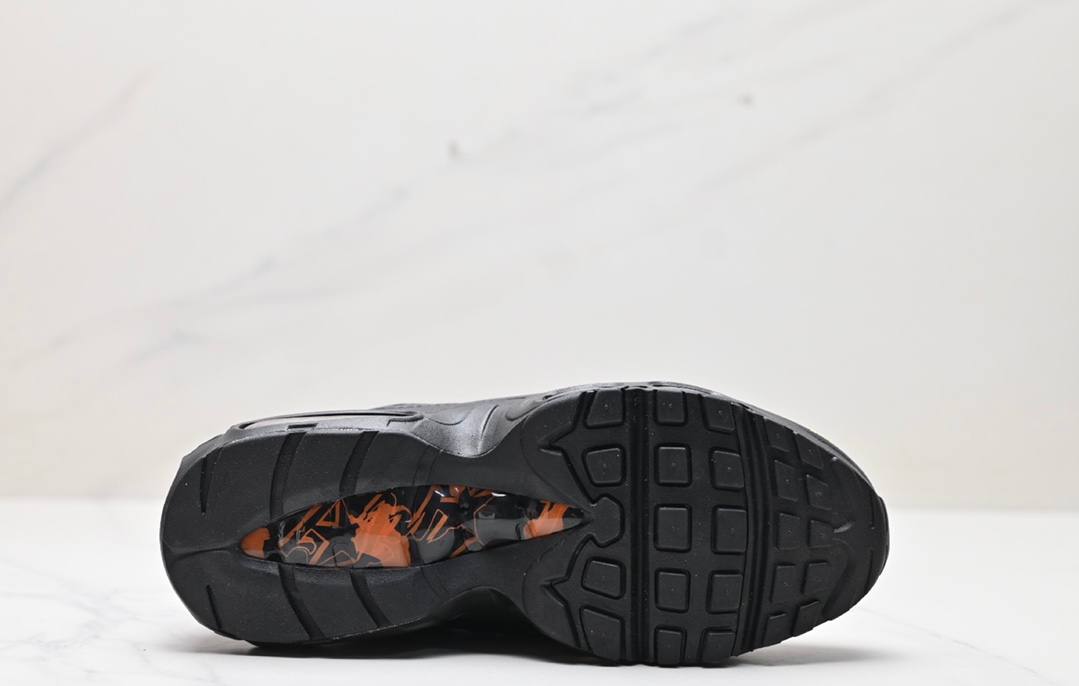 Обувки Air Max 95 Corteiz Honey