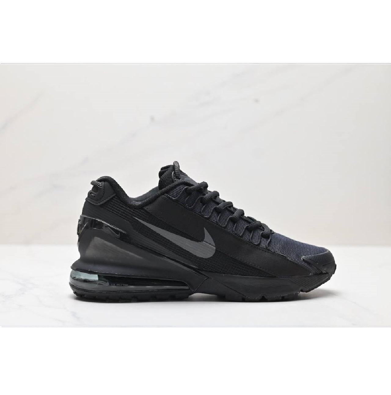 Обувки Air Max Pulse Roam Triple Black