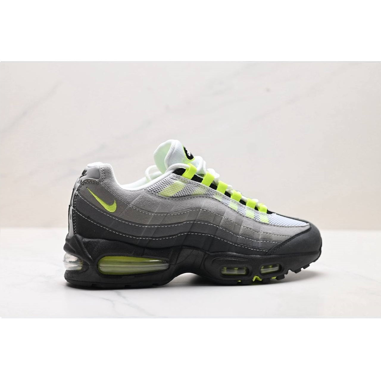 Обувки Air Max 95 OG Neon Big Bubble