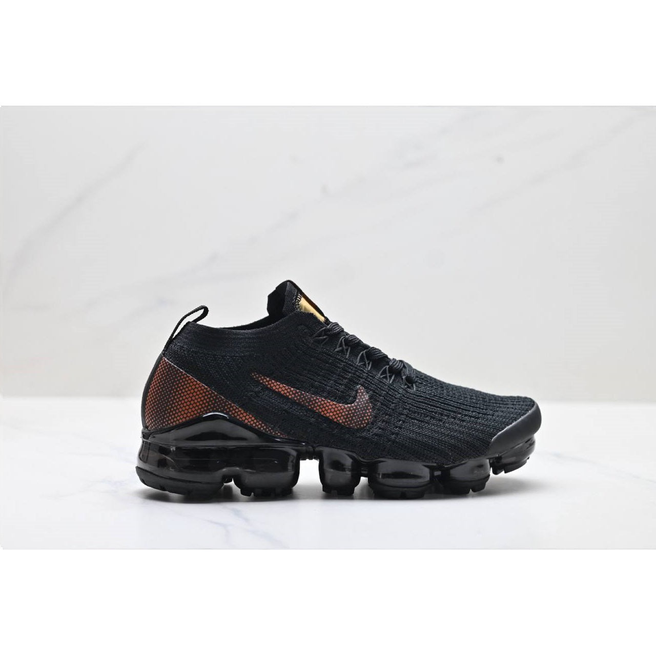 Обувки Air VaporMax Flyknit 3 Black Total Orange