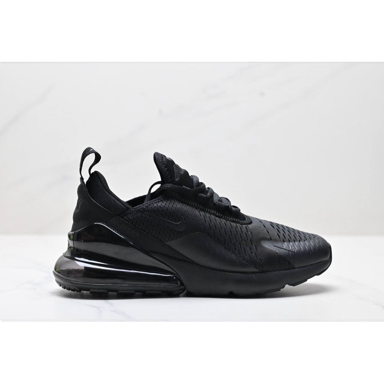 Обувки Air Max 270 Triple Black