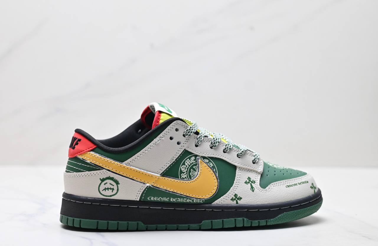 Обувки SB Dunk Low Chrome Hearts