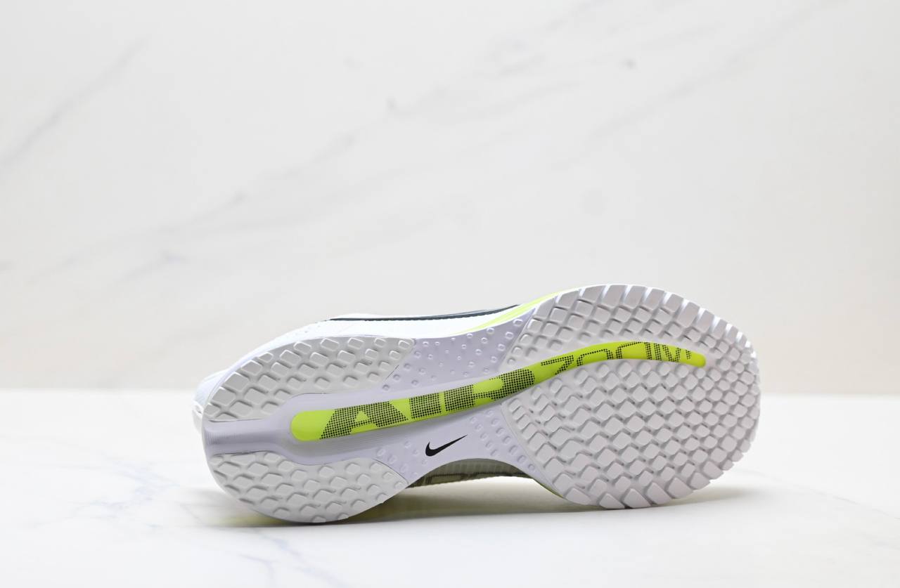 Обувки Pegasus Premium White/Volt