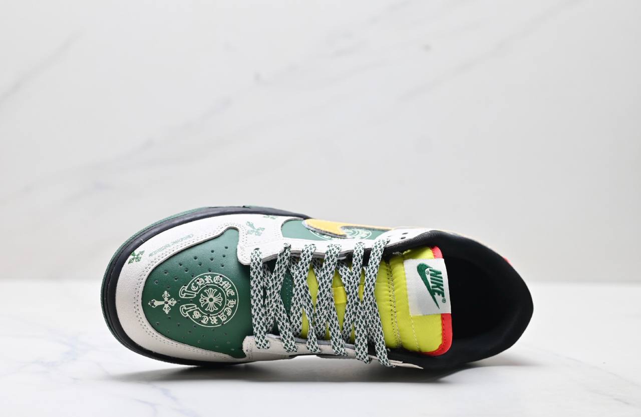 Обувки SB Dunk Low Chrome Hearts