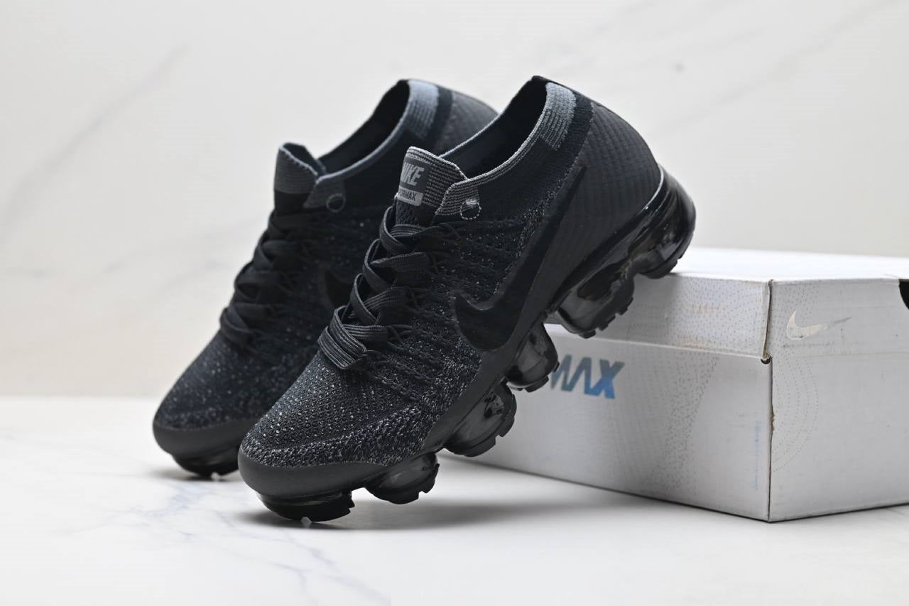 Обувки Air VaporMax 2023 Flyknit Triple Black