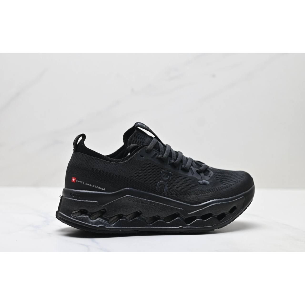 Обувки OC On Cloud Surfer Black