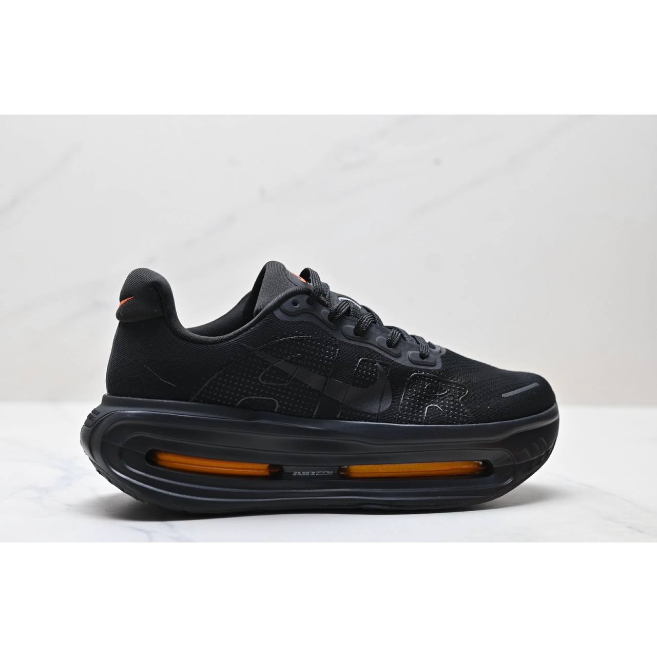 Обувки Vomero Premium Black