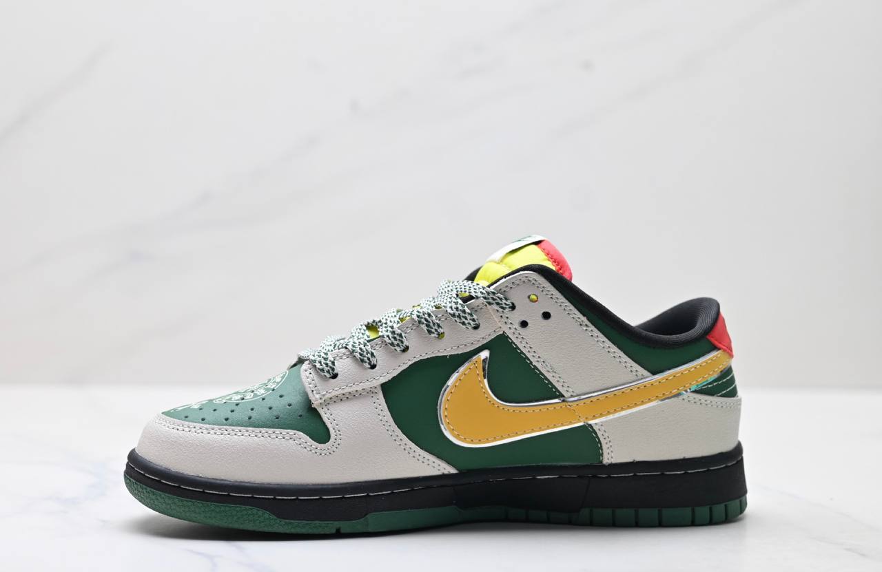 Обувки SB Dunk Low Chrome Hearts