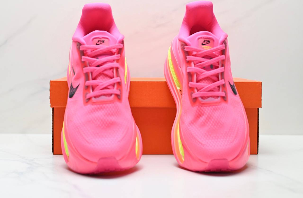 Обувки Vomero Premium Pink