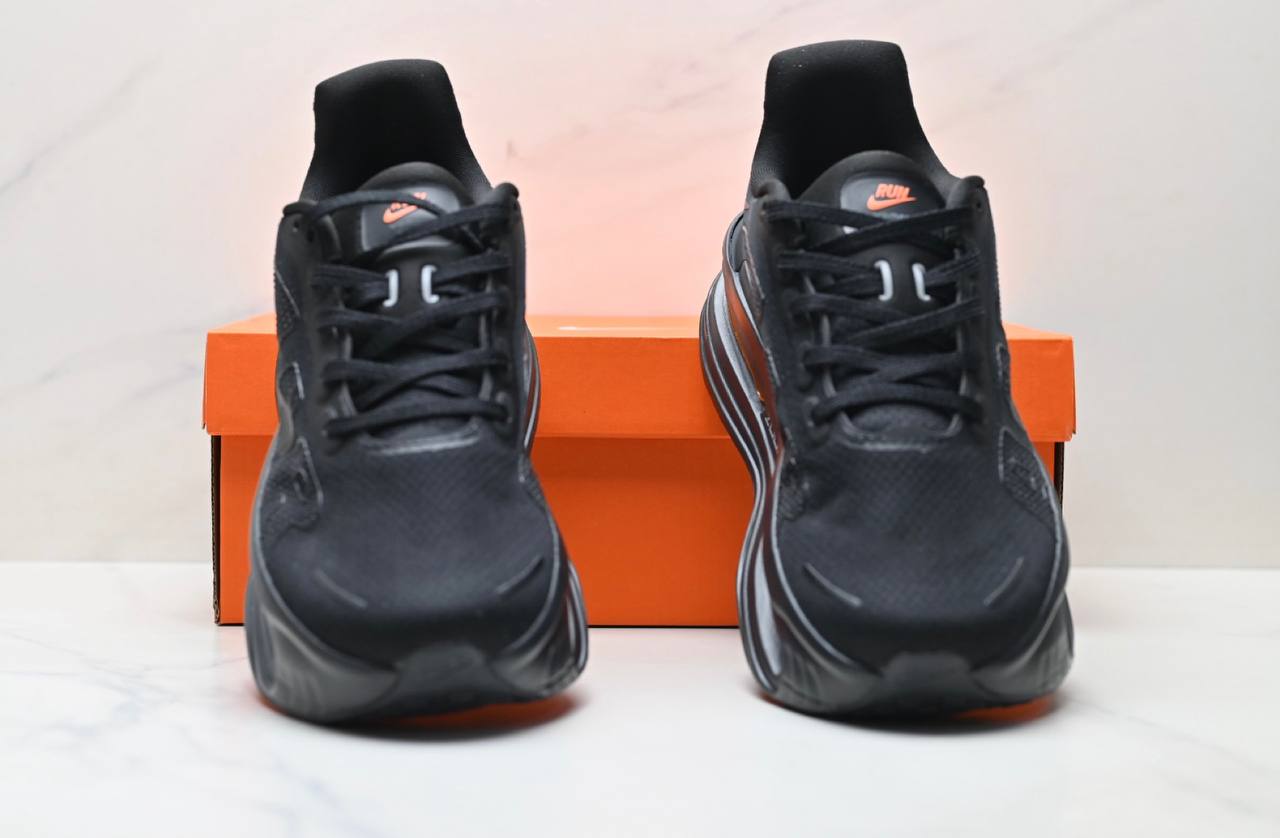Обувки Vomero Premium Black
