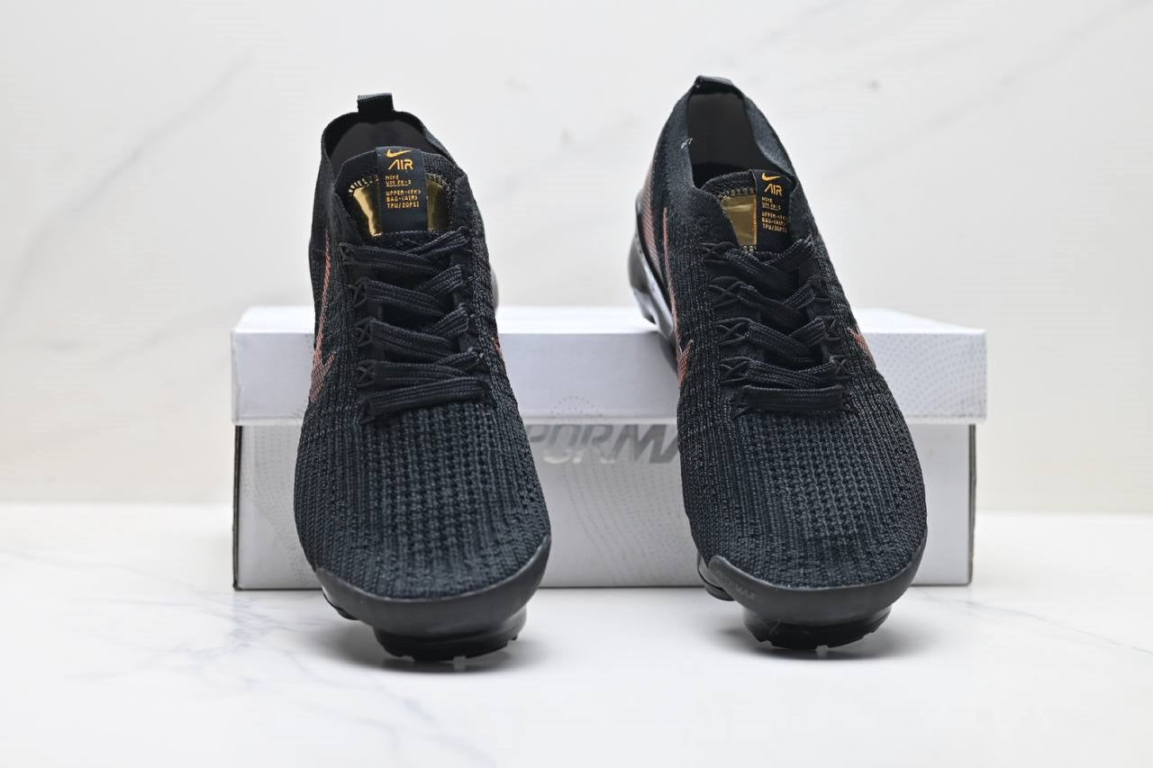 Обувки Air VaporMax Flyknit 3 Black Total Orange