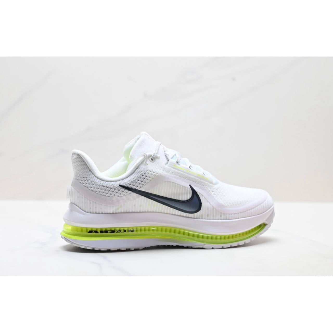 Обувки Pegasus Premium White/Volt