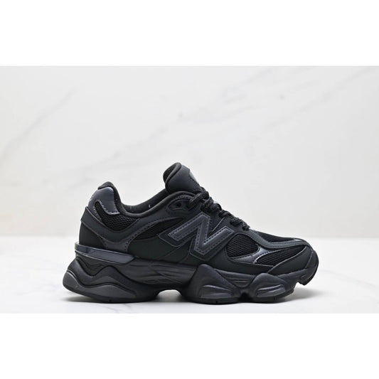 Обувки NB 9060 Black
