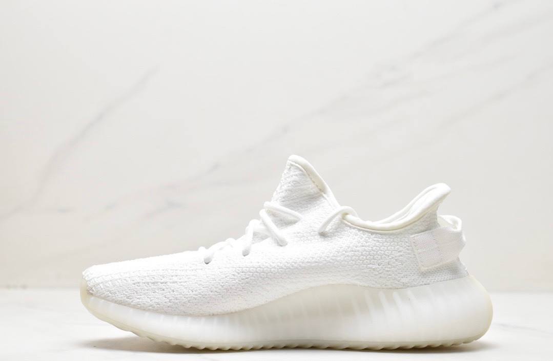 Обувки Yeezy 350 V2 Cream