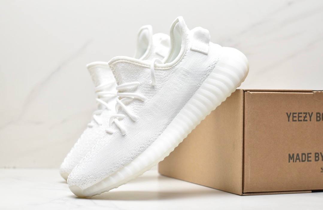 Обувки Yeezy 350 V2 Cream