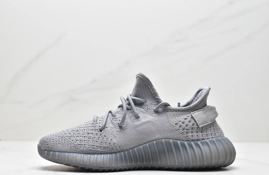 Обувки Yeezy 350 V2 Grey