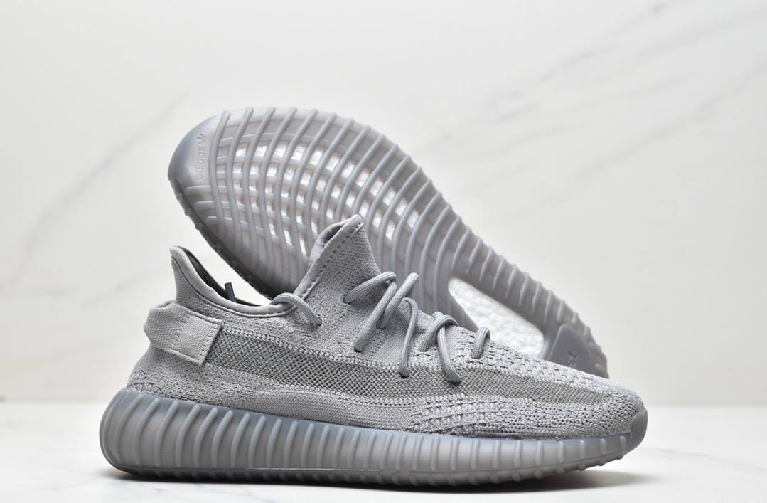 Обувки Yeezy 350 V2 Grey
