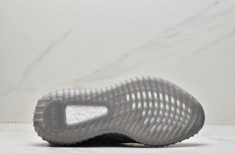 Обувки Yeezy 350 V2 Beluga 2.0