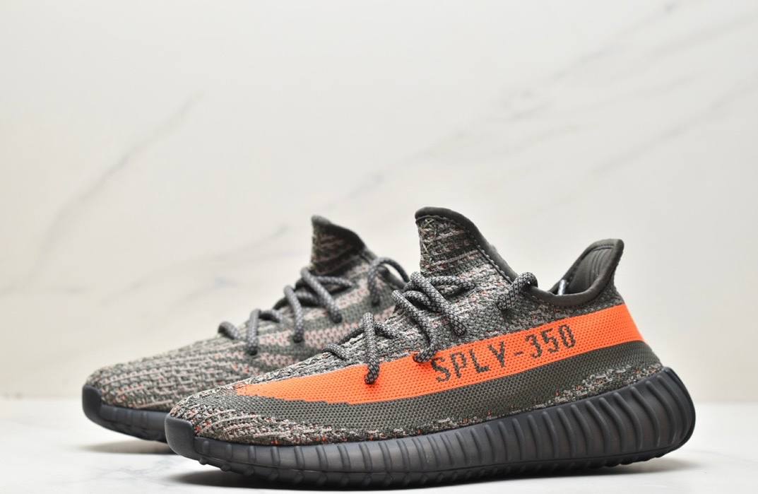 Обувки Yeezy 350 V2 Carbon Beluga