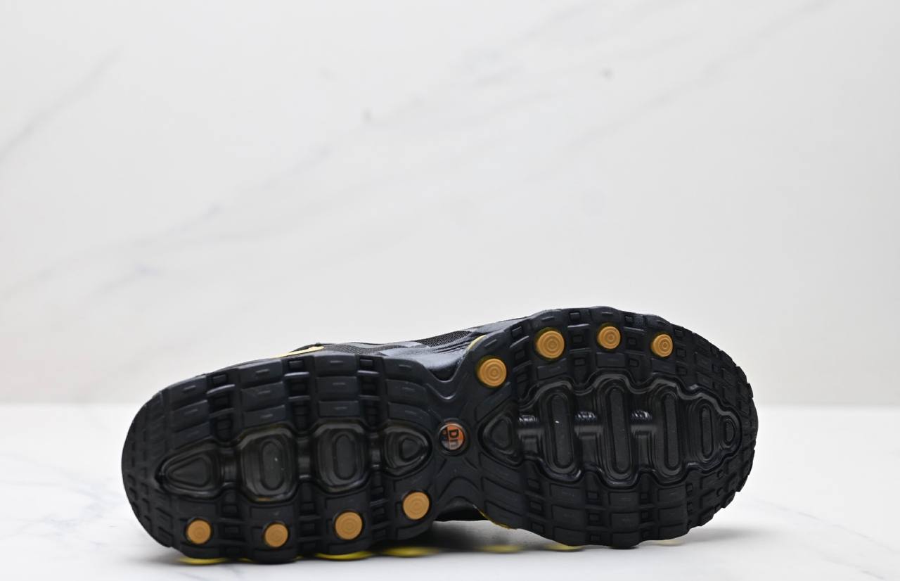 Обувки Air Max DN8 Black/Yellow