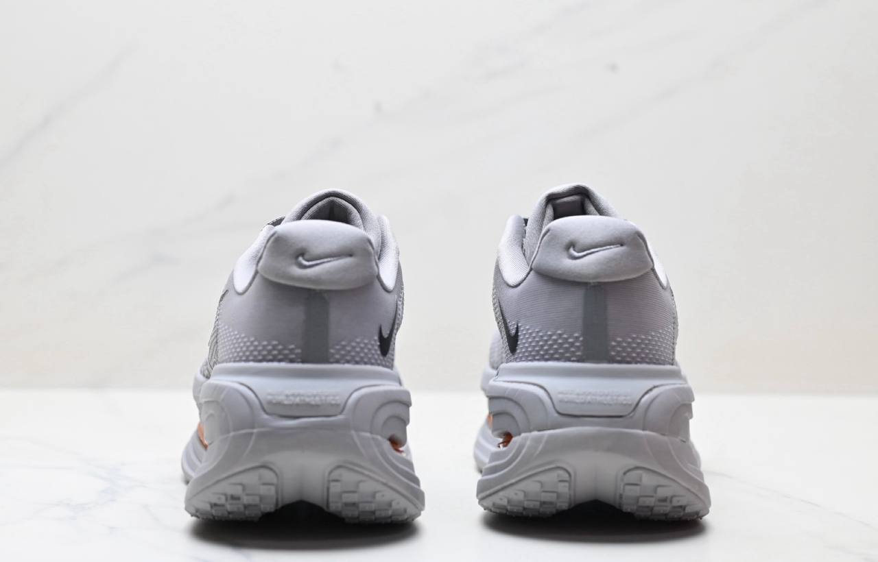 Обувки Air Zoom Vomero Premium