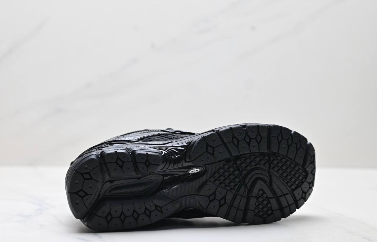 Обувки New Balance M1906RCH