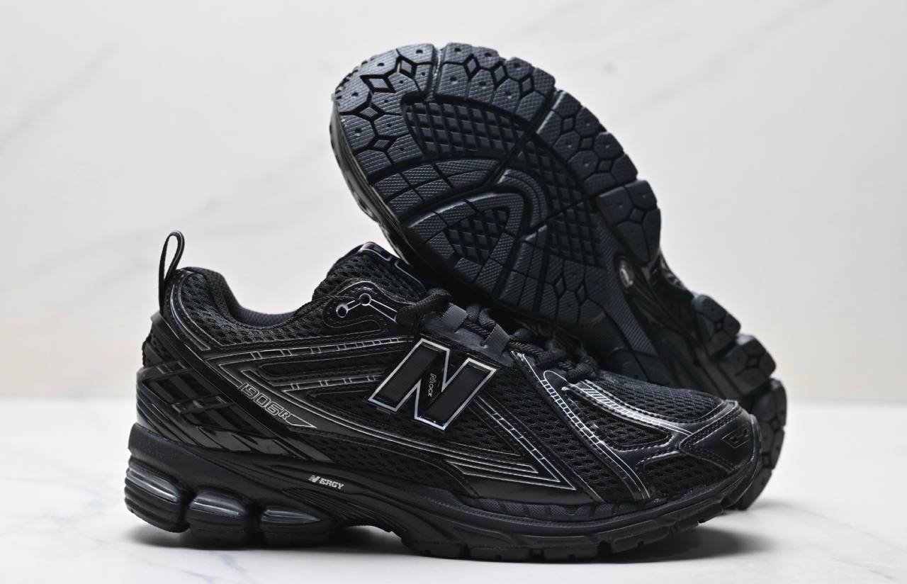 Обувки New Balance M1906RCH