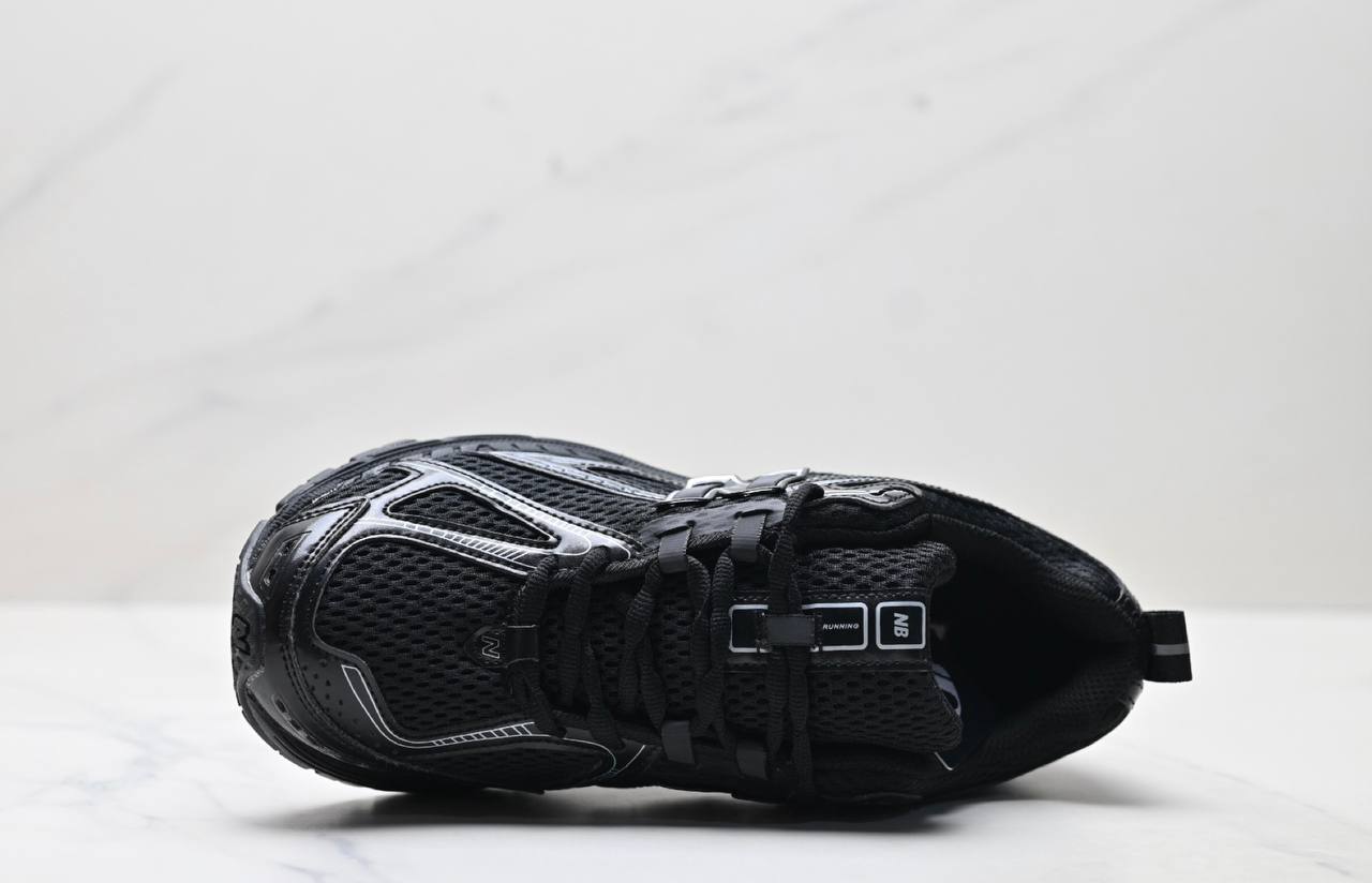 Обувки New Balance M1906RCH