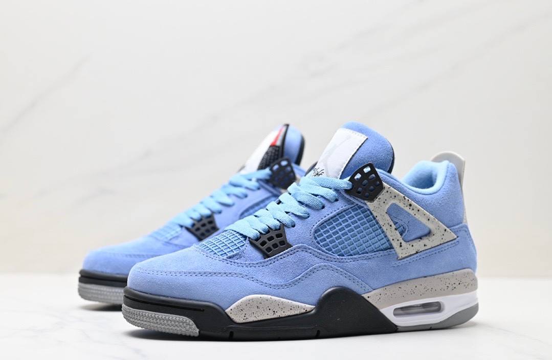 Обувки AJ 4 Retro University Blue