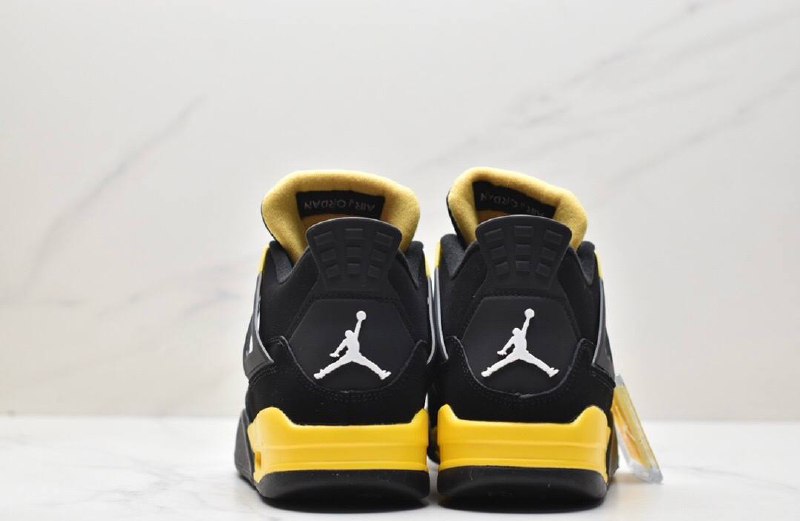 Обувки AJ 4 Retro Yellow Thunder