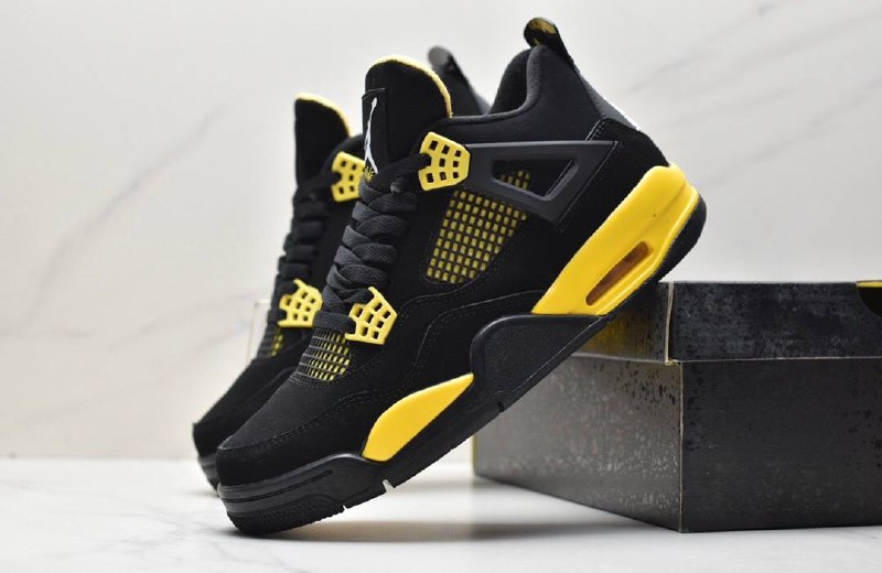 Обувки AJ 4 Retro Yellow Thunder