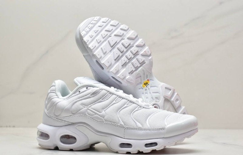 Обувки Air Max Plus All White