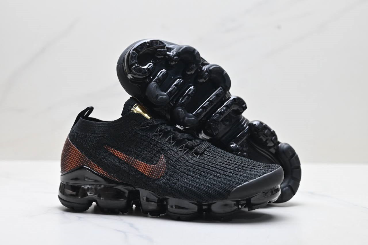 Обувки Air VaporMax Flyknit 3 Black Total Orange