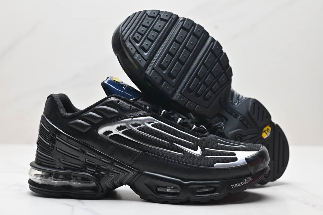 Обувки Air Max Plus 3 TN Black Silver