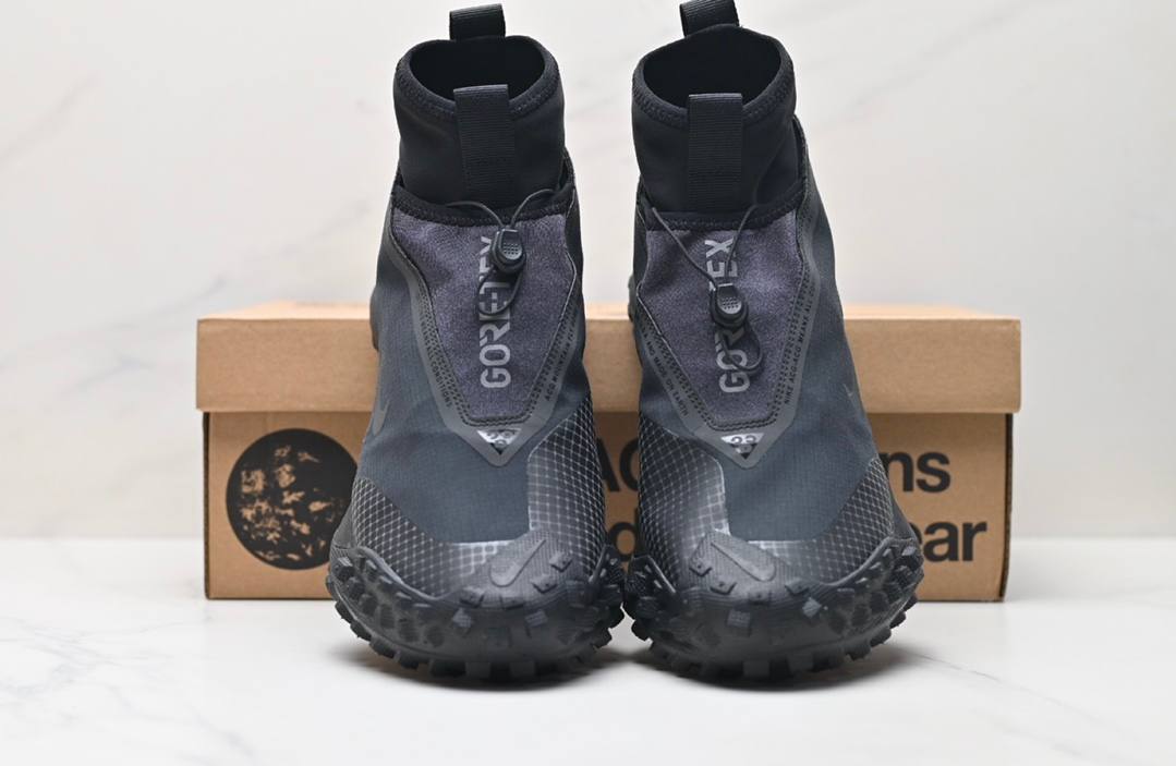 Обувки ACG Mountain Black