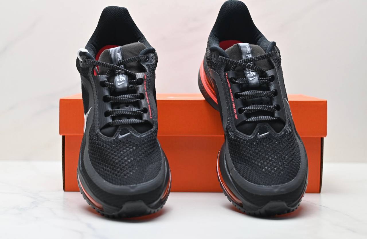 Обувки Pegasus Premium Black/Red