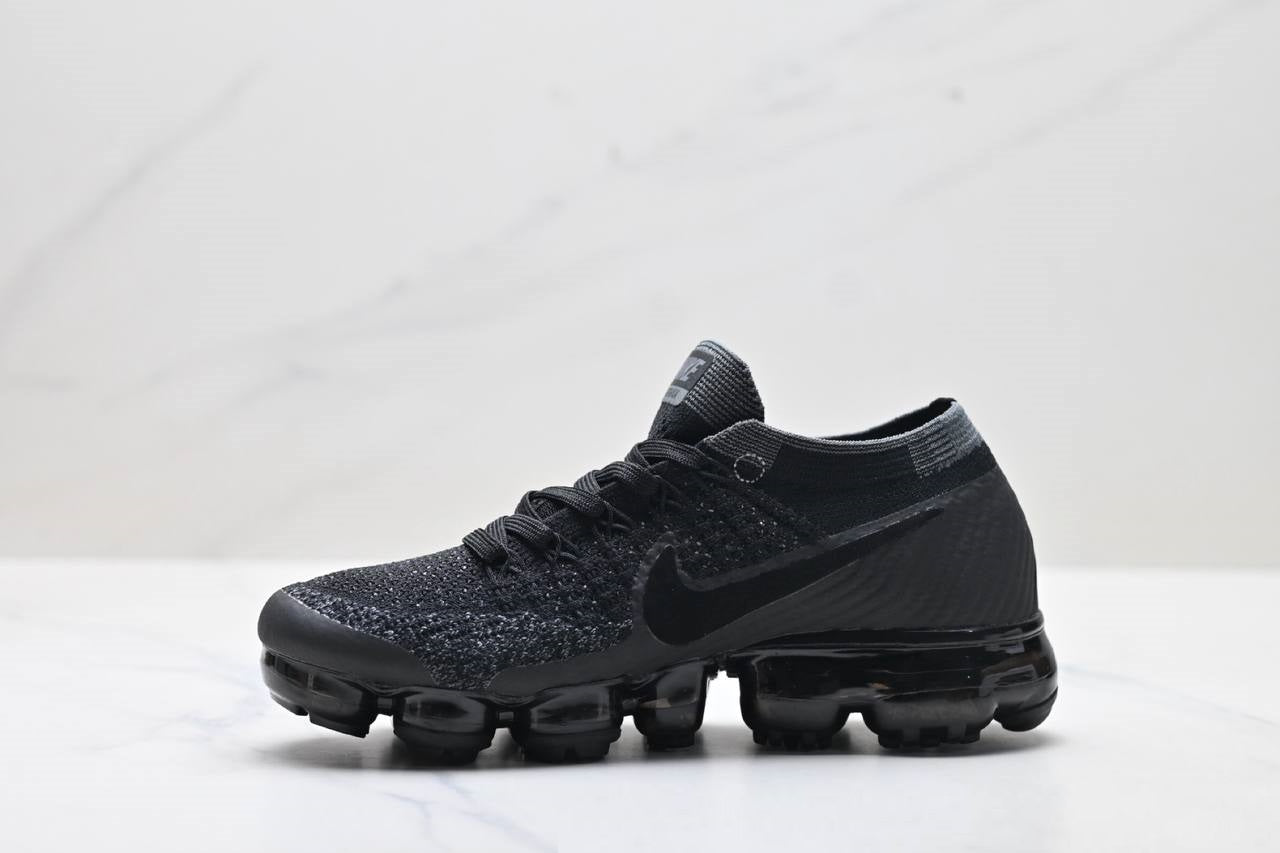 Обувки Air VaporMax 2023 Flyknit Triple Black