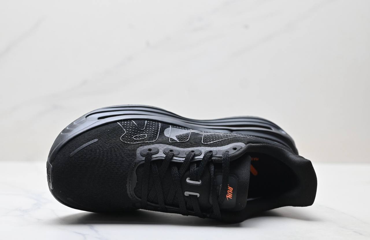 Обувки Vomero Premium Black