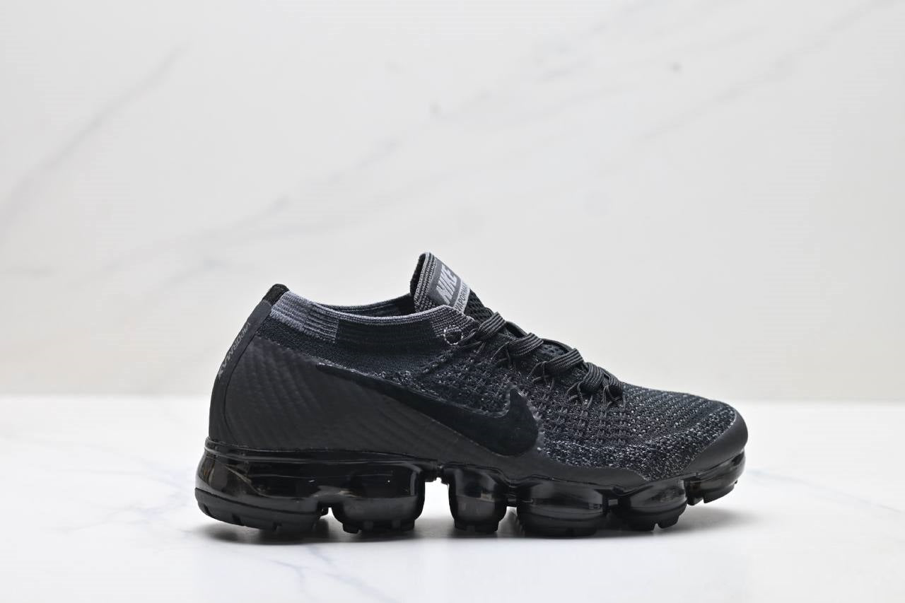 Обувки Air VaporMax 2023 Flyknit Triple Black